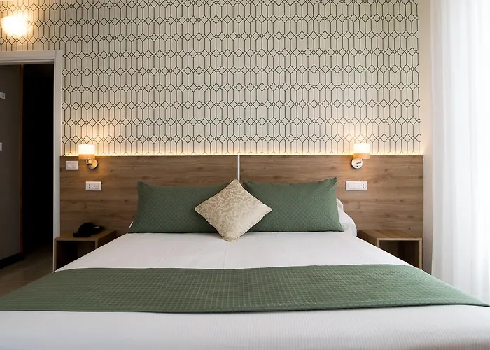 Pacific Hotel 3*