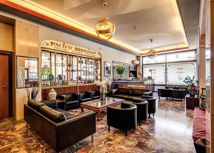 Hotel Pacific